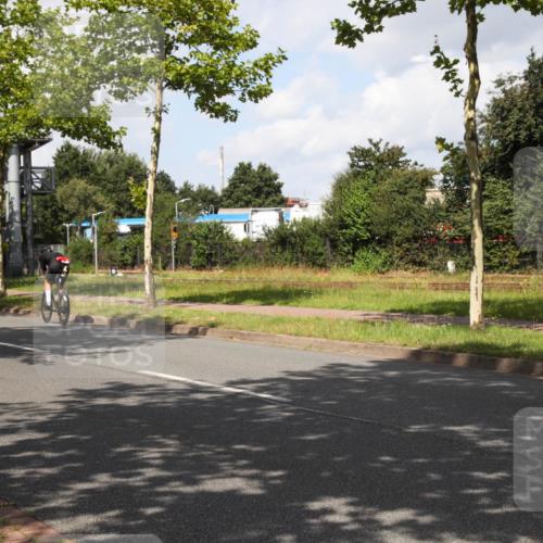 10.08.2025 - GEWOBA Citytriathlon Bremen Yannick Fuchs http://msf.ph/oto/8561705 10.08.2025 12:20:13 Radfahren 565, 570, 639, 720, 764, 782, 784, 844, 892, 920, 1027 meine-sportfotos.de
