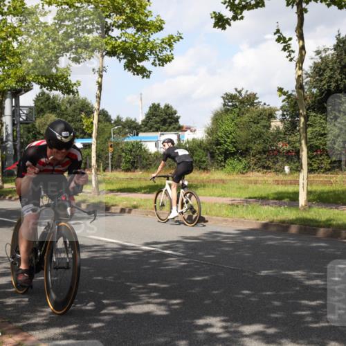 10.08.2025 - GEWOBA Citytriathlon Bremen Yannick Fuchs http://msf.ph/oto/8561718 10.08.2025 12:20:18 Radfahren 565, 570, 596, 631, 720, 782, 784, 844, 892, 920 meine-sportfotos.de