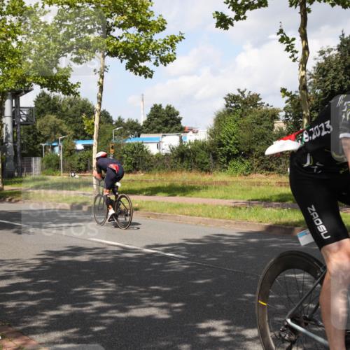 10.08.2025 - GEWOBA Citytriathlon Bremen Yannick Fuchs http://msf.ph/oto/8561723 10.08.2025 12:20:19 Radfahren 565, 570, 596, 631, 720, 782, 784, 844, 892, 920 meine-sportfotos.de