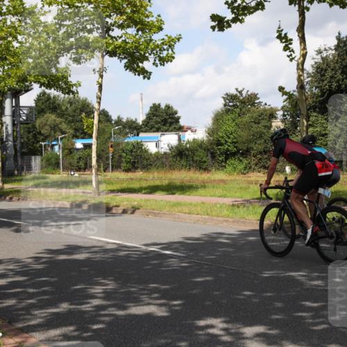 10.08.2025 - GEWOBA Citytriathlon Bremen Yannick Fuchs http://msf.ph/oto/8561740 10.08.2025 12:20:32 Radfahren 563, 565, 596, 631, 720, 734, 829, 900 meine-sportfotos.de