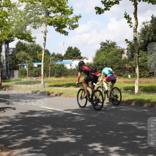 10.08.2025 - GEWOBA Citytriathlon Bremen Yannick Fuchs http://msf.ph/oto/8561742 10.08.2025 12:20:32 Radfahren 563, 565, 596, 631, 720, 734, 829, 900 meine-sportfotos.de