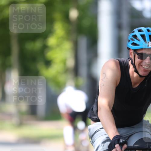 10.08.2025 - GEWOBA Citytriathlon Bremen Yannick Fuchs http://msf.ph/oto/8561748 10.08.2025 14:23:43 Radfahren 128, 158, 205, 234, 250, 317 meine-sportfotos.de