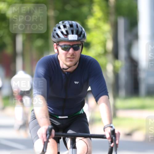 10.08.2025 - GEWOBA Citytriathlon Bremen Yannick Fuchs http://msf.ph/oto/8561750 10.08.2025 14:23:44 Radfahren 128, 158, 205, 234, 250 meine-sportfotos.de