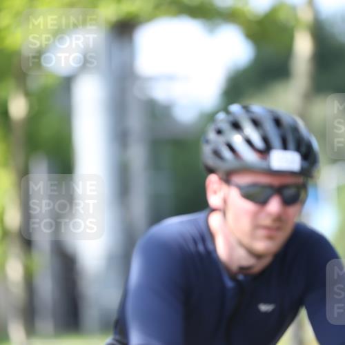 10.08.2025 - GEWOBA Citytriathlon Bremen Yannick Fuchs http://msf.ph/oto/8561753 10.08.2025 14:23:44 Radfahren 128, 158, 205, 234, 250 meine-sportfotos.de