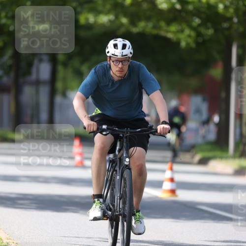 10.08.2025 - GEWOBA Citytriathlon Bremen Yannick Fuchs http://msf.ph/oto/8561759 10.08.2025 14:23:50 Radfahren 128, 158, 205, 221, 234 meine-sportfotos.de