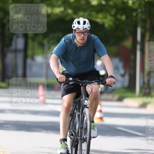 10.08.2025 - GEWOBA Citytriathlon Bremen Yannick Fuchs http://msf.ph/oto/8561761 10.08.2025 14:23:51 Radfahren 128, 158, 205, 221, 234 meine-sportfotos.de