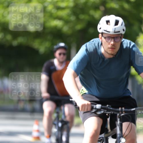 10.08.2025 - GEWOBA Citytriathlon Bremen Yannick Fuchs http://msf.ph/oto/8561767 10.08.2025 14:23:51 Radfahren 128, 158, 205, 221, 234 meine-sportfotos.de