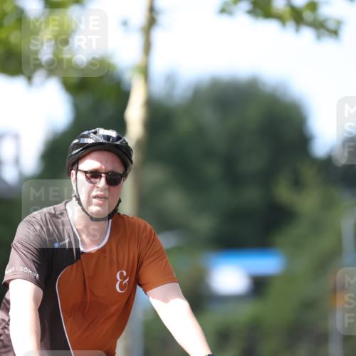 10.08.2025 - GEWOBA Citytriathlon Bremen Yannick Fuchs http://msf.ph/oto/8561773 10.08.2025 14:23:52 Radfahren 128, 158, 221, 234 meine-sportfotos.de