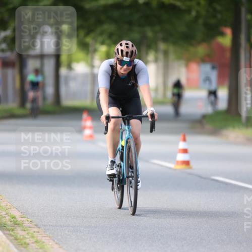 10.08.2025 - GEWOBA Citytriathlon Bremen Yannick Fuchs http://msf.ph/oto/8561802 10.08.2025 14:24:18 Radfahren 169, 436, 474 meine-sportfotos.de