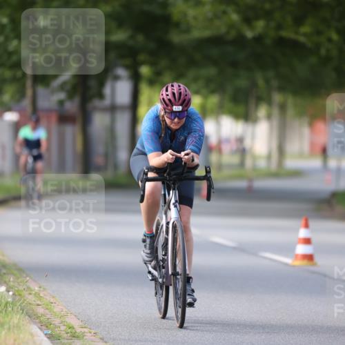 10.08.2025 - GEWOBA Citytriathlon Bremen Yannick Fuchs http://msf.ph/oto/8561817 10.08.2025 14:24:21 Radfahren 169, 436, 474 meine-sportfotos.de