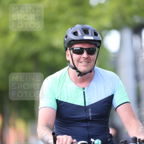 10.08.2025 - GEWOBA Citytriathlon Bremen Yannick Fuchs http://msf.ph/oto/8561851 10.08.2025 14:24:28 Radfahren 3, 169, 247, 298, 436, 474, 488 meine-sportfotos.de