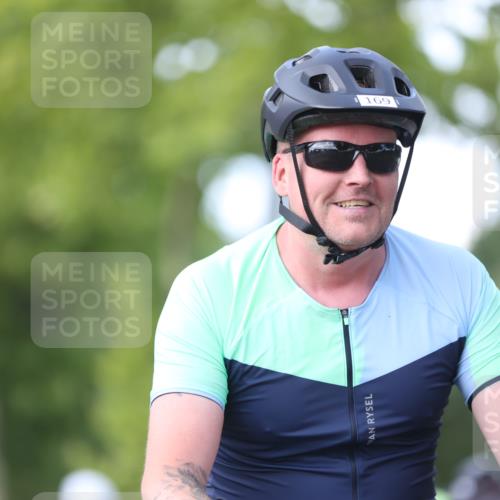 10.08.2025 - GEWOBA Citytriathlon Bremen Yannick Fuchs http://msf.ph/oto/8561854 10.08.2025 14:24:28 Radfahren 3, 169, 247, 298, 436, 474, 488 meine-sportfotos.de