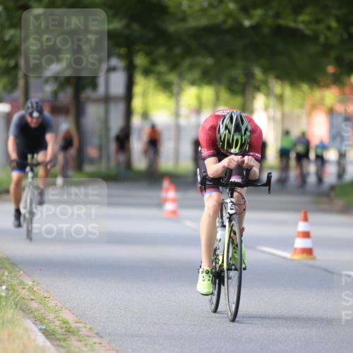 10.08.2025 - GEWOBA Citytriathlon Bremen Yannick Fuchs http://msf.ph/oto/8561860 10.08.2025 14:24:35 Radfahren 3, 165, 180, 247, 298, 488 meine-sportfotos.de