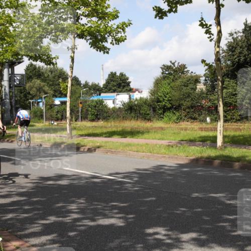 10.08.2025 - GEWOBA Citytriathlon Bremen Yannick Fuchs http://msf.ph/oto/8561882 10.08.2025 12:21:29 Radfahren 618, 761, 785, 913, 923, 949, 975 meine-sportfotos.de