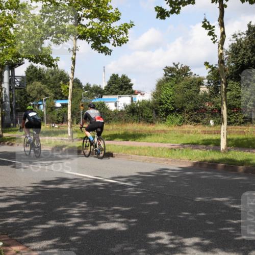 10.08.2025 - GEWOBA Citytriathlon Bremen Yannick Fuchs http://msf.ph/oto/8561900 10.08.2025 12:21:31 Radfahren 618, 761, 913, 923, 949, 975 meine-sportfotos.de