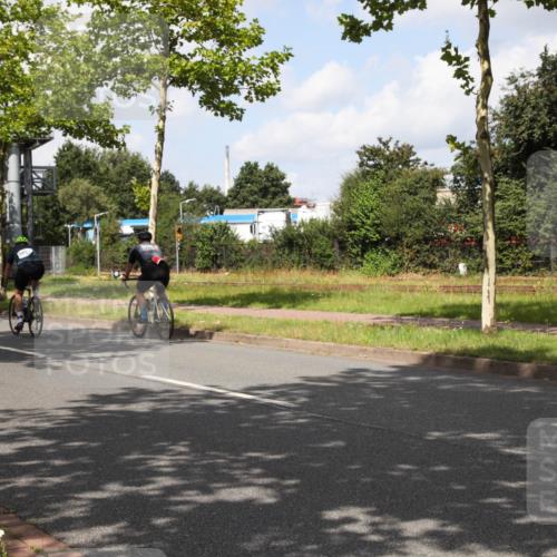 10.08.2025 - GEWOBA Citytriathlon Bremen Yannick Fuchs http://msf.ph/oto/8561903 10.08.2025 12:21:32 Radfahren 618, 761, 913, 923, 949, 975 meine-sportfotos.de