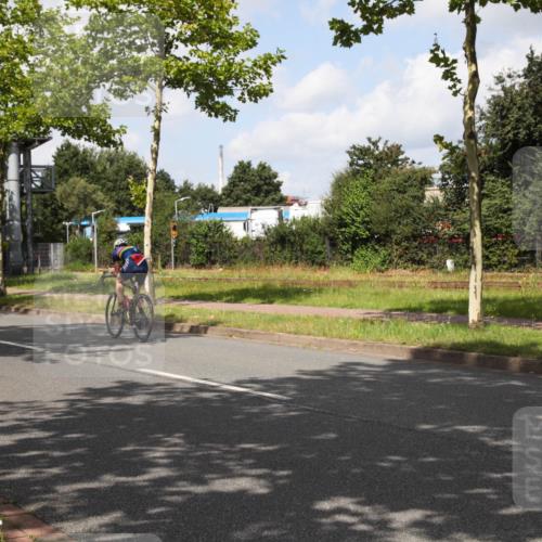 10.08.2025 - GEWOBA Citytriathlon Bremen Yannick Fuchs http://msf.ph/oto/8561923 10.08.2025 12:21:35 Radfahren 618, 761, 913, 923, 949 meine-sportfotos.de
