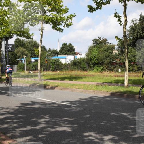 10.08.2025 - GEWOBA Citytriathlon Bremen Yannick Fuchs http://msf.ph/oto/8561926 10.08.2025 12:21:36 Radfahren 618, 761, 923, 949 meine-sportfotos.de