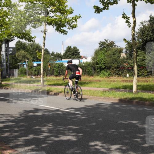 10.08.2025 - GEWOBA Citytriathlon Bremen Yannick Fuchs http://msf.ph/oto/8561929 10.08.2025 12:21:36 Radfahren 618, 761, 923, 949 meine-sportfotos.de