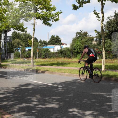 10.08.2025 - GEWOBA Citytriathlon Bremen Yannick Fuchs http://msf.ph/oto/8561940 10.08.2025 12:21:38 Radfahren 618, 923, 949 meine-sportfotos.de