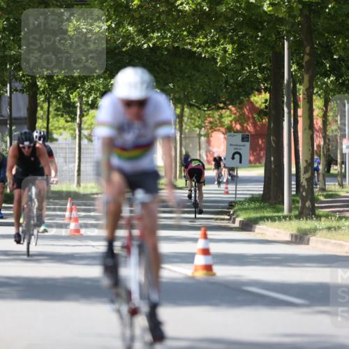10.08.2025 - GEWOBA Citytriathlon Bremen Yannick Fuchs http://msf.ph/oto/8561954 10.08.2025 14:25:03 Radfahren 22, 166, 202, 235, 269, 346, 432 meine-sportfotos.de