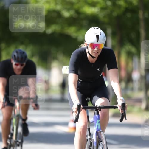 10.08.2025 - GEWOBA Citytriathlon Bremen Yannick Fuchs http://msf.ph/oto/8561992 10.08.2025 14:25:16 Radfahren 49, 85, 166, 202, 208, 235, 267, 270, 323, 326, 336, 462, 479 meine-sportfotos.de