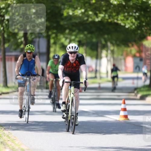 10.08.2025 - GEWOBA Citytriathlon Bremen Yannick Fuchs http://msf.ph/oto/8562008 10.08.2025 14:25:19 Radfahren 49, 85, 208, 267, 270, 323, 326, 336, 462, 479 meine-sportfotos.de
