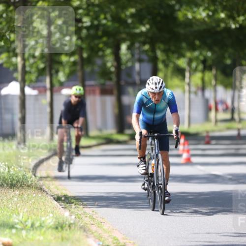 10.08.2025 - GEWOBA Citytriathlon Bremen Yannick Fuchs http://msf.ph/oto/8562042 10.08.2025 14:25:24 Radfahren 49, 85, 208, 267, 270, 323, 326, 336, 462, 479 meine-sportfotos.de