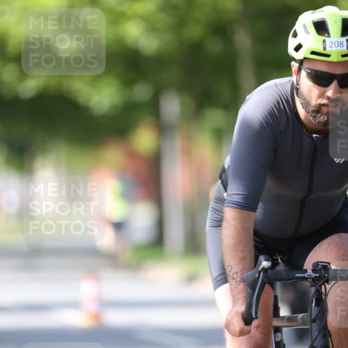 10.08.2025 - GEWOBA Citytriathlon Bremen Yannick Fuchs http://msf.ph/oto/8562068 10.08.2025 14:25:27 Radfahren 49, 85, 208, 267, 270, 323, 326, 336, 462, 479 meine-sportfotos.de