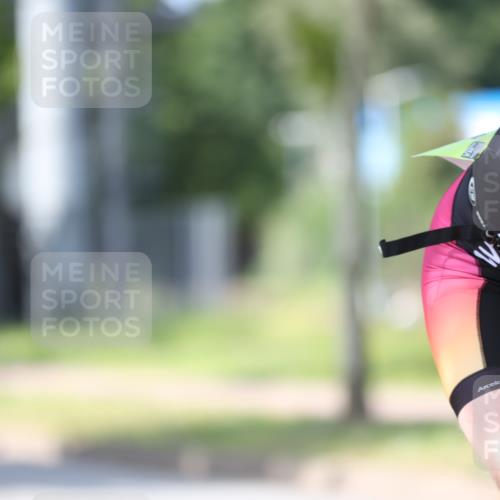10.08.2025 - GEWOBA Citytriathlon Bremen Yannick Fuchs http://msf.ph/oto/8562080 10.08.2025 14:25:47 Radfahren 167, 446, 499 meine-sportfotos.de