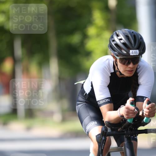 10.08.2025 - GEWOBA Citytriathlon Bremen Yannick Fuchs http://msf.ph/oto/8562102 10.08.2025 14:25:58 Radfahren 167, 181, 220, 231, 273, 325, 331, 446, 499 meine-sportfotos.de