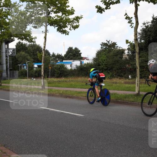 10.08.2025 - GEWOBA Citytriathlon Bremen Yannick Fuchs http://msf.ph/oto/8562160 10.08.2025 12:24:51 Radfahren 597, 672, 698, 737, 814, 880, 890, 896, 954, 955, 1006 meine-sportfotos.de