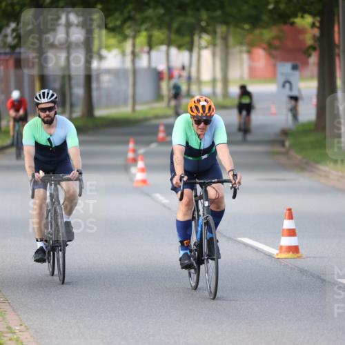 10.08.2025 - GEWOBA Citytriathlon Bremen Yannick Fuchs http://msf.ph/oto/8562218 10.08.2025 14:27:31 Radfahren 120, 156, 286, 320, 363, 441 meine-sportfotos.de