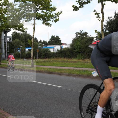 10.08.2025 - GEWOBA Citytriathlon Bremen Yannick Fuchs http://msf.ph/oto/8562269 10.08.2025 12:26:27 Radfahren 574, 608, 628, 668, 731, 808, 837, 903, 930, 972 meine-sportfotos.de