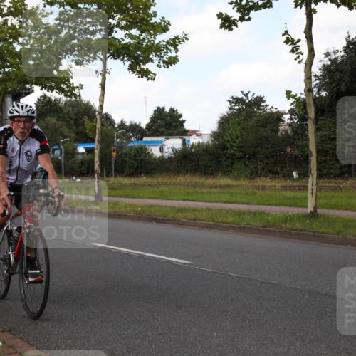 10.08.2025 - GEWOBA Citytriathlon Bremen Yannick Fuchs http://msf.ph/oto/8562288 10.08.2025 12:26:39 Radfahren 574, 628, 644, 668, 710, 731, 837, 846, 889, 903, 930, 939, 946, 972 meine-sportfotos.de