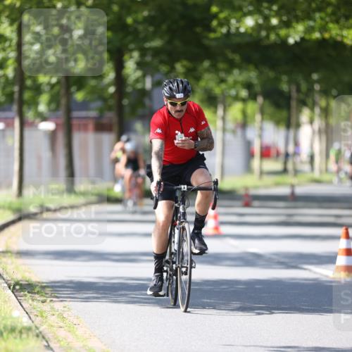 10.08.2025 - GEWOBA Citytriathlon Bremen Yannick Fuchs http://msf.ph/oto/8562318 10.08.2025 14:28:55 Radfahren 168, 171, 172, 193, 321, 350, 403, 483 meine-sportfotos.de