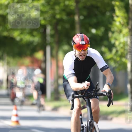 10.08.2025 - GEWOBA Citytriathlon Bremen Yannick Fuchs http://msf.ph/oto/8562362 10.08.2025 14:29:06 Radfahren 168, 172, 188, 321, 403, 447 meine-sportfotos.de
