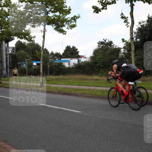 10.08.2025 - GEWOBA Citytriathlon Bremen Yannick Fuchs http://msf.ph/oto/8562386 10.08.2025 12:27:41 Radfahren 568, 647, 669, 819, 835, 929, 963, 1038 meine-sportfotos.de