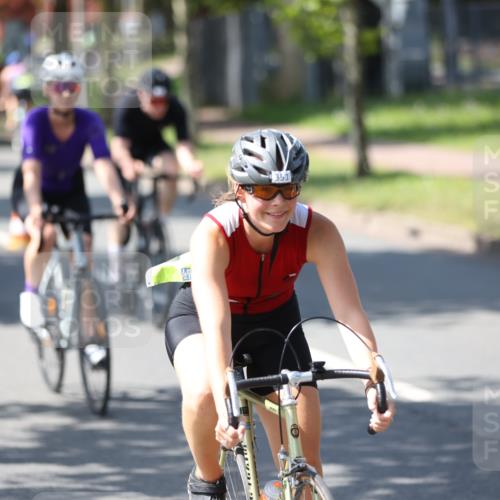 10.08.2025 - GEWOBA Citytriathlon Bremen Yannick Fuchs http://msf.ph/oto/8562387 10.08.2025 14:29:34 Radfahren 117, 179, 206, 212, 226, 351, 365, 373, 405, 466, 487, 517 meine-sportfotos.de
