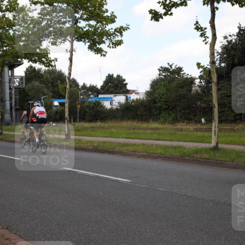 10.08.2025 - GEWOBA Citytriathlon Bremen Yannick Fuchs http://msf.ph/oto/8562391 10.08.2025 12:27:44 Radfahren 568, 647, 669, 712, 800, 819, 929, 963, 1038 meine-sportfotos.de