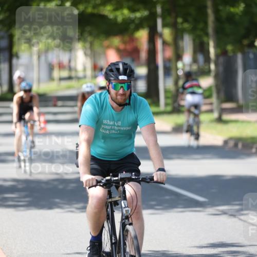 10.08.2025 - GEWOBA Citytriathlon Bremen Yannick Fuchs http://msf.ph/oto/8562407 10.08.2025 14:29:37 Radfahren 117, 179, 206, 212, 226, 351, 365, 373, 405, 466, 487, 517 meine-sportfotos.de