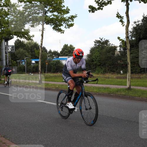 10.08.2025 - GEWOBA Citytriathlon Bremen Yannick Fuchs http://msf.ph/oto/8562426 10.08.2025 12:28:07 Radfahren 593, 651, 674, 676, 685, 697, 712, 713, 716, 748, 800, 885, 898, 907 meine-sportfotos.de