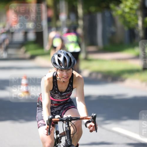 10.08.2025 - GEWOBA Citytriathlon Bremen Yannick Fuchs http://msf.ph/oto/8562436 10.08.2025 14:29:40 Radfahren 117, 179, 206, 212, 226, 275, 351, 365, 373, 405, 466, 468, 487, 517 meine-sportfotos.de