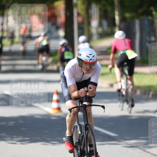 10.08.2025 - GEWOBA Citytriathlon Bremen Yannick Fuchs http://msf.ph/oto/8562441 10.08.2025 14:29:42 Radfahren 117, 179, 212, 226, 275, 327, 351, 373, 405, 466, 468, 487, 517 meine-sportfotos.de