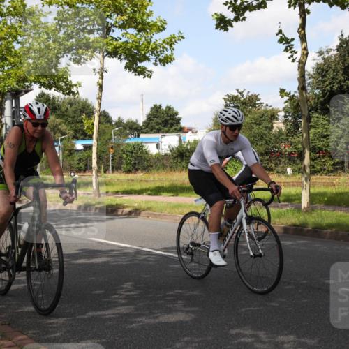 10.08.2025 - GEWOBA Citytriathlon Bremen Yannick Fuchs http://msf.ph/oto/8562471 10.08.2025 12:28:31 Radfahren 612, 622, 625, 629, 685, 732, 812, 816, 828, 941, 980, 981 meine-sportfotos.de