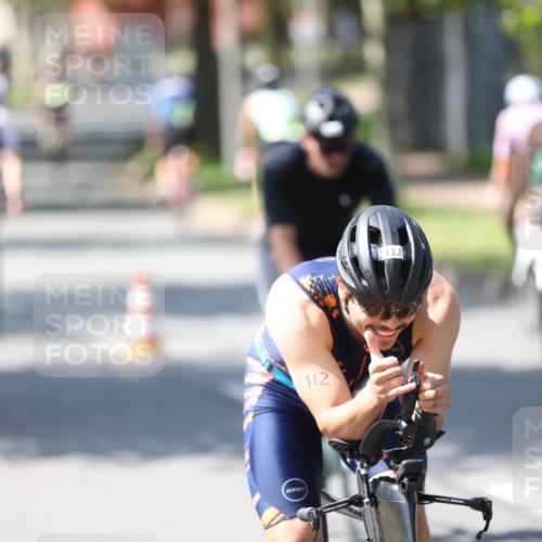 10.08.2025 - GEWOBA Citytriathlon Bremen Yannick Fuchs http://msf.ph/oto/8562489 10.08.2025 14:30:05 Radfahren 42, 95, 112, 149, 183, 315, 327, 337, 400, 402, 429, 454 meine-sportfotos.de