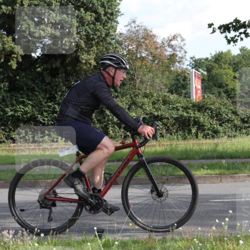 10.08.2025 - GEWOBA Citytriathlon Bremen Yannick Fuchs http://msf.ph/oto/8562512 10.08.2025 10:40:22 Radfahren 1, 11, 39, 47, 61, 65, 125, 135, 197, 229 meine-sportfotos.de