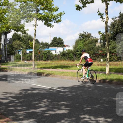 10.08.2025 - GEWOBA Citytriathlon Bremen Yannick Fuchs http://msf.ph/oto/8562527 10.08.2025 12:28:40 Radfahren 622, 625, 629, 732, 816, 828, 941, 980, 981 meine-sportfotos.de