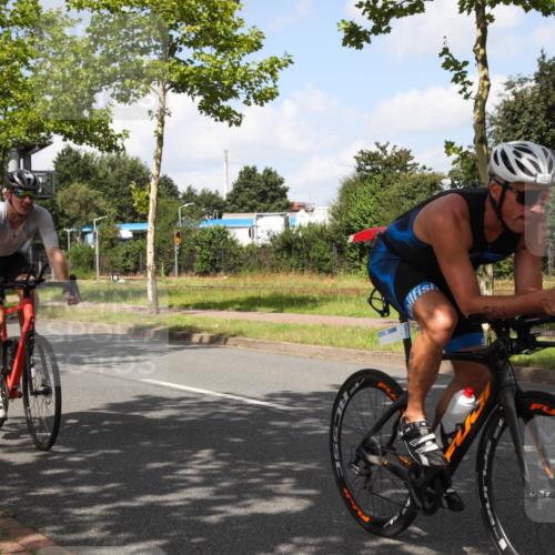 10.08.2025 - GEWOBA Citytriathlon Bremen Yannick Fuchs http://msf.ph/oto/8562609 10.08.2025 12:28:53 Radfahren 573, 659, 851 meine-sportfotos.de