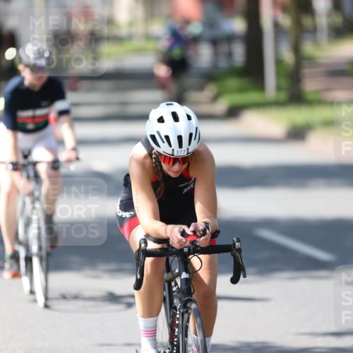 10.08.2025 - GEWOBA Citytriathlon Bremen Yannick Fuchs http://msf.ph/oto/8562622 10.08.2025 14:30:34 Radfahren 8, 12, 33, 107, 178, 328, 329, 338, 341, 345, 347, 356, 361, 381, 399, 409, 410, 416, 461, 492 meine-sportfotos.de